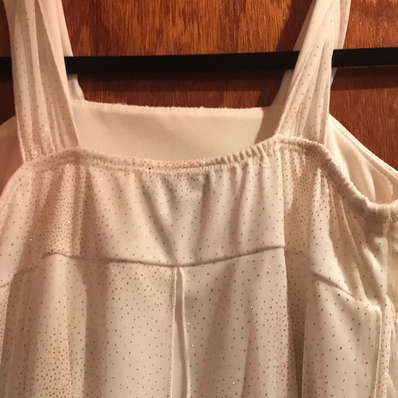 Girls dress size 14. Padded front for modesty. - Picture 7 of 7